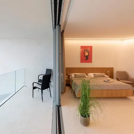 Lovely Home In Petrcane Петрчане