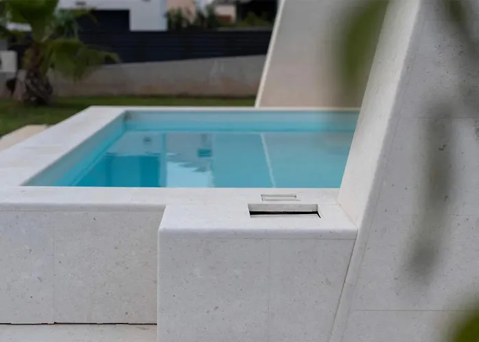 4 Bedroom Beautiful Home In Petrcane Petrcane